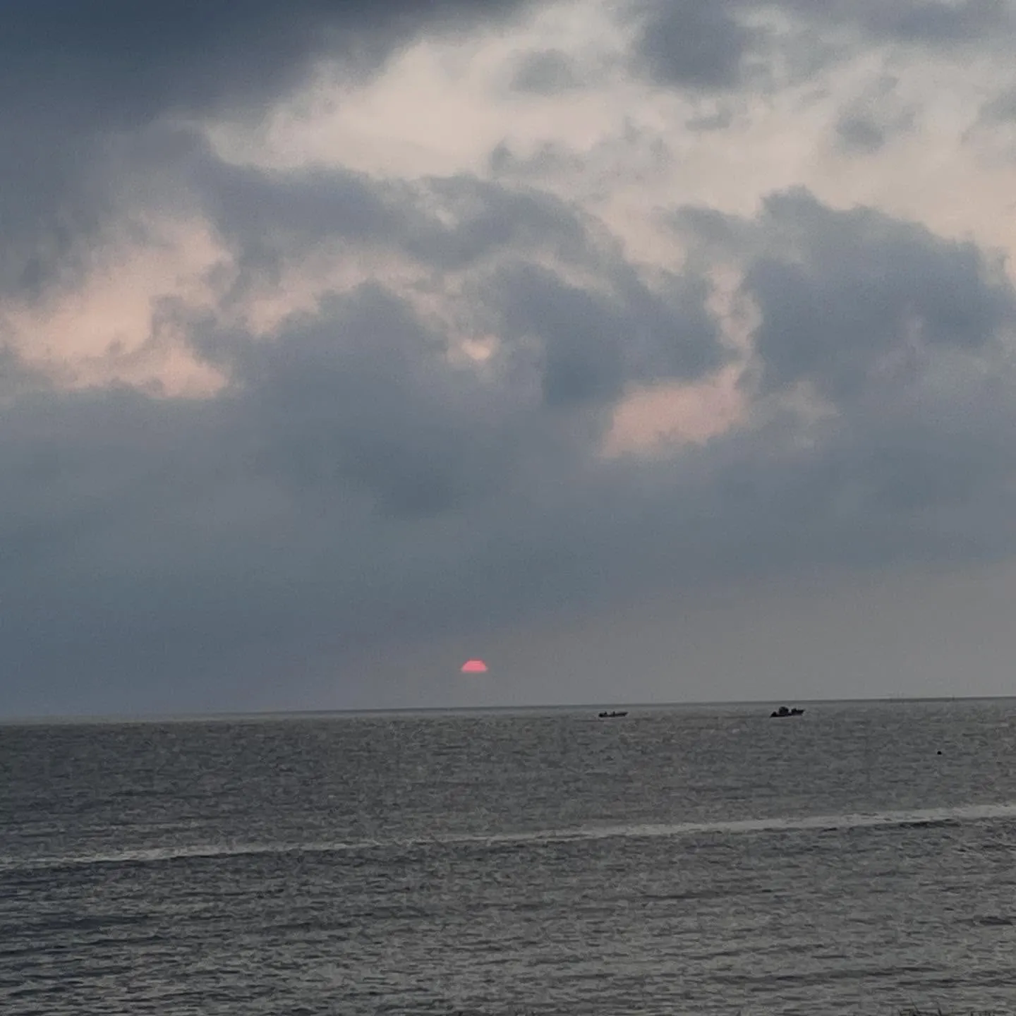 海辺で早朝ヨガ🧘‍♀️ 